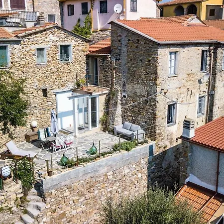 Lovely Renovated Near Dolcedo